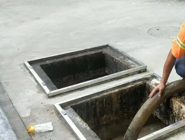 城中化粪池清理